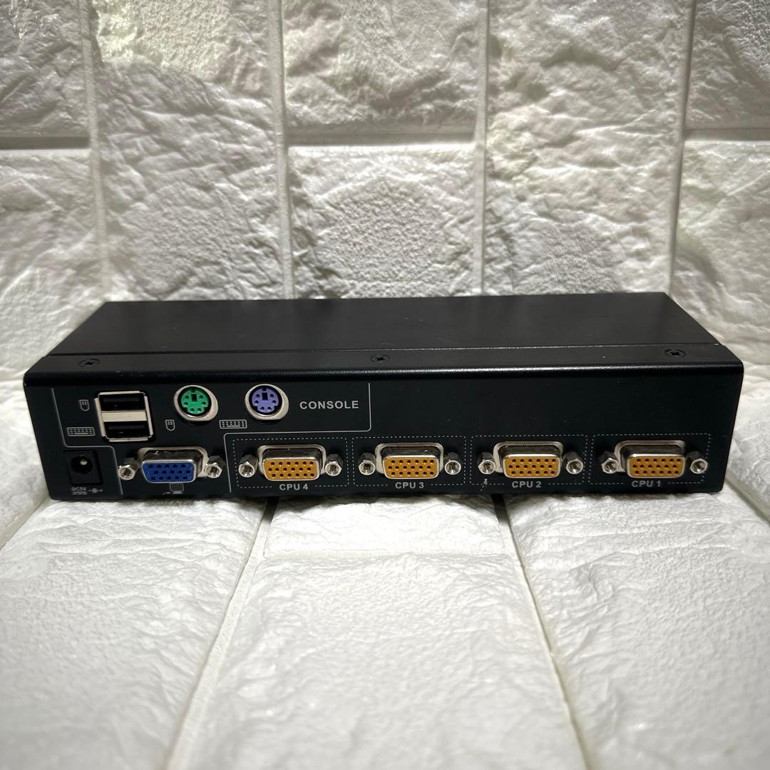 SANWA PS/2・USB両対応パソコン自動切替器　SW-KVM4UP