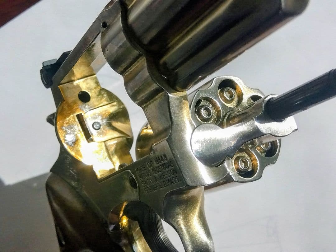 コクサイ S&W COMBAT MAGNUM 357リボルバー 金属製