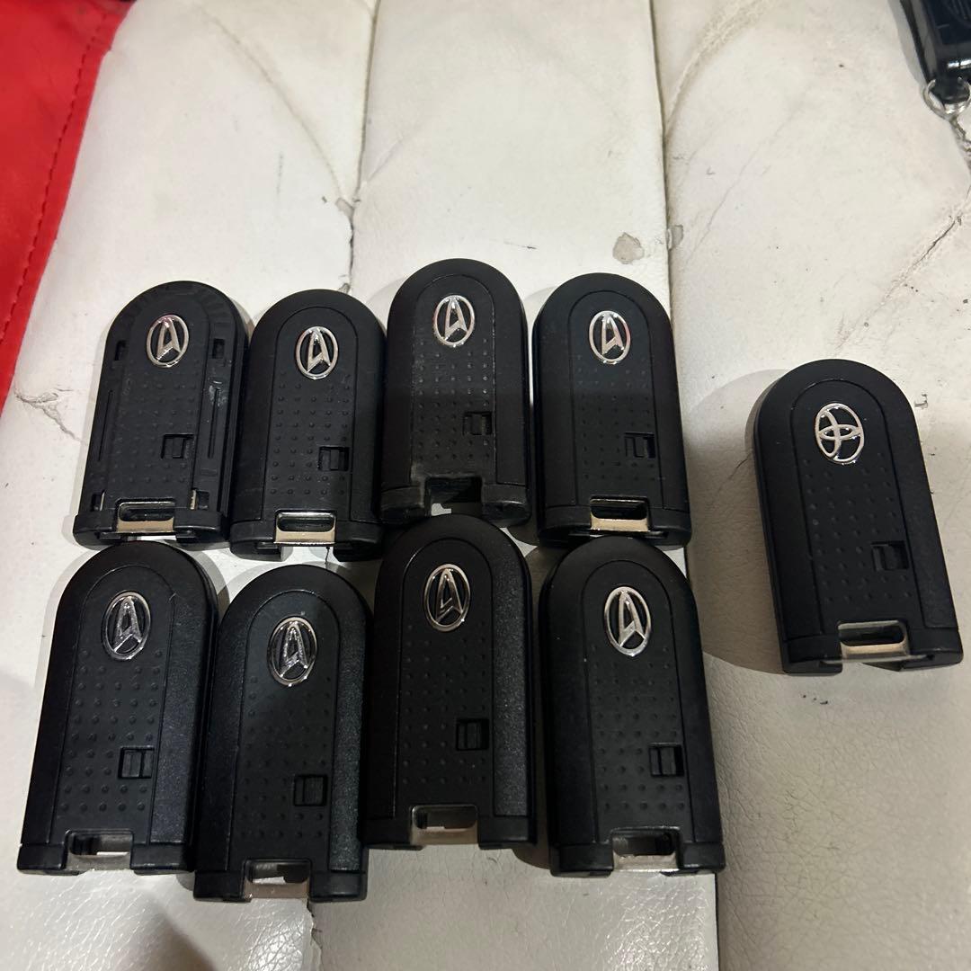 ダイハツ　スマートキー　2ボタン 9個 36