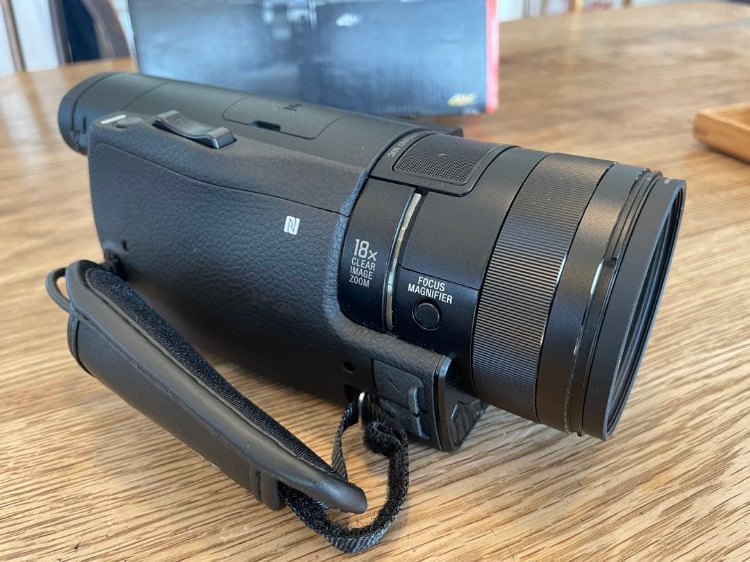 【美品】ソニー SONY FDR-AX100 4K ビデオカメラ