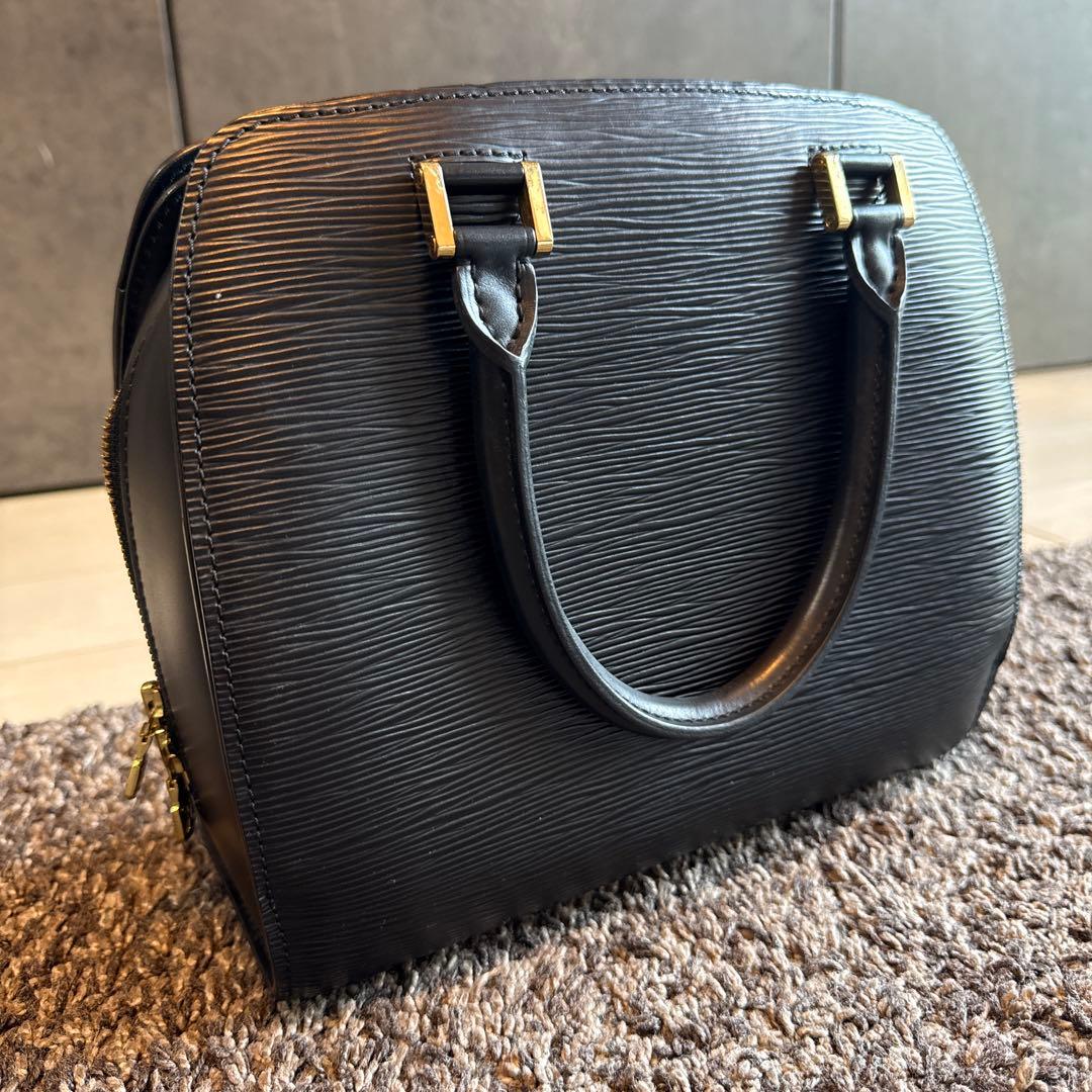 LOUIS VUITTON ルイ・ヴィトン　ポンヌフ　エピ　ノワール