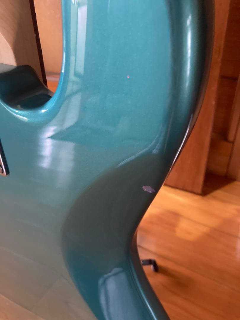 ベース Squier AffinityJazzBass Lake Placid Blue