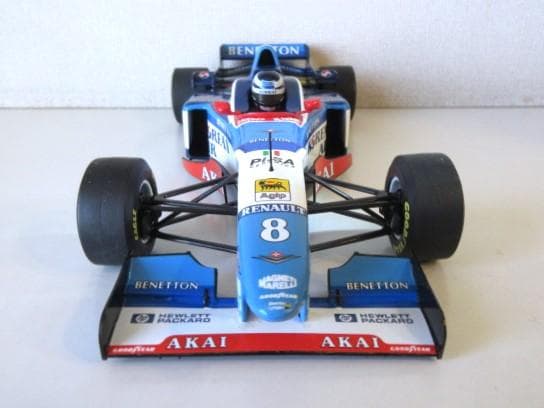 特価 MINICHAMPS (1/18) ベネトン B197