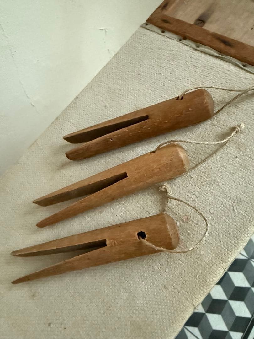 アンティーク おままごと アイロン台 セット ミニアイロン 洗濯ばさみ　フランス