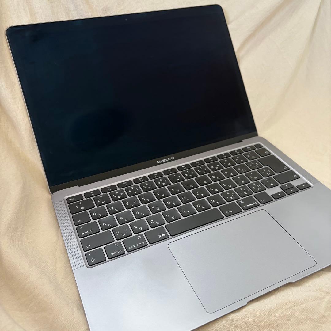 2020年製のMacBook Air 13インチモデル（Intel版）