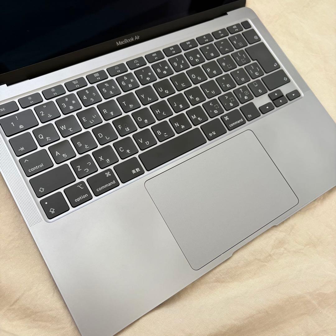2020年製のMacBook Air 13インチモデル（Intel版）