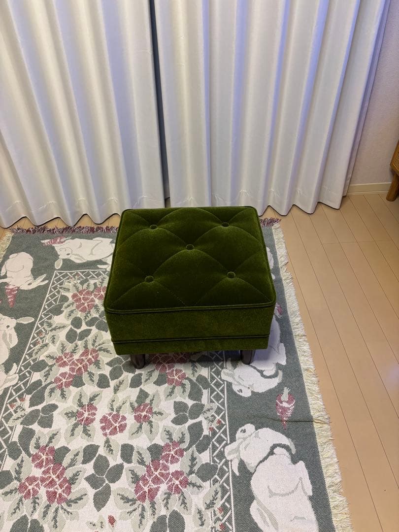 カリモク60 モケットグリーン　オットマン