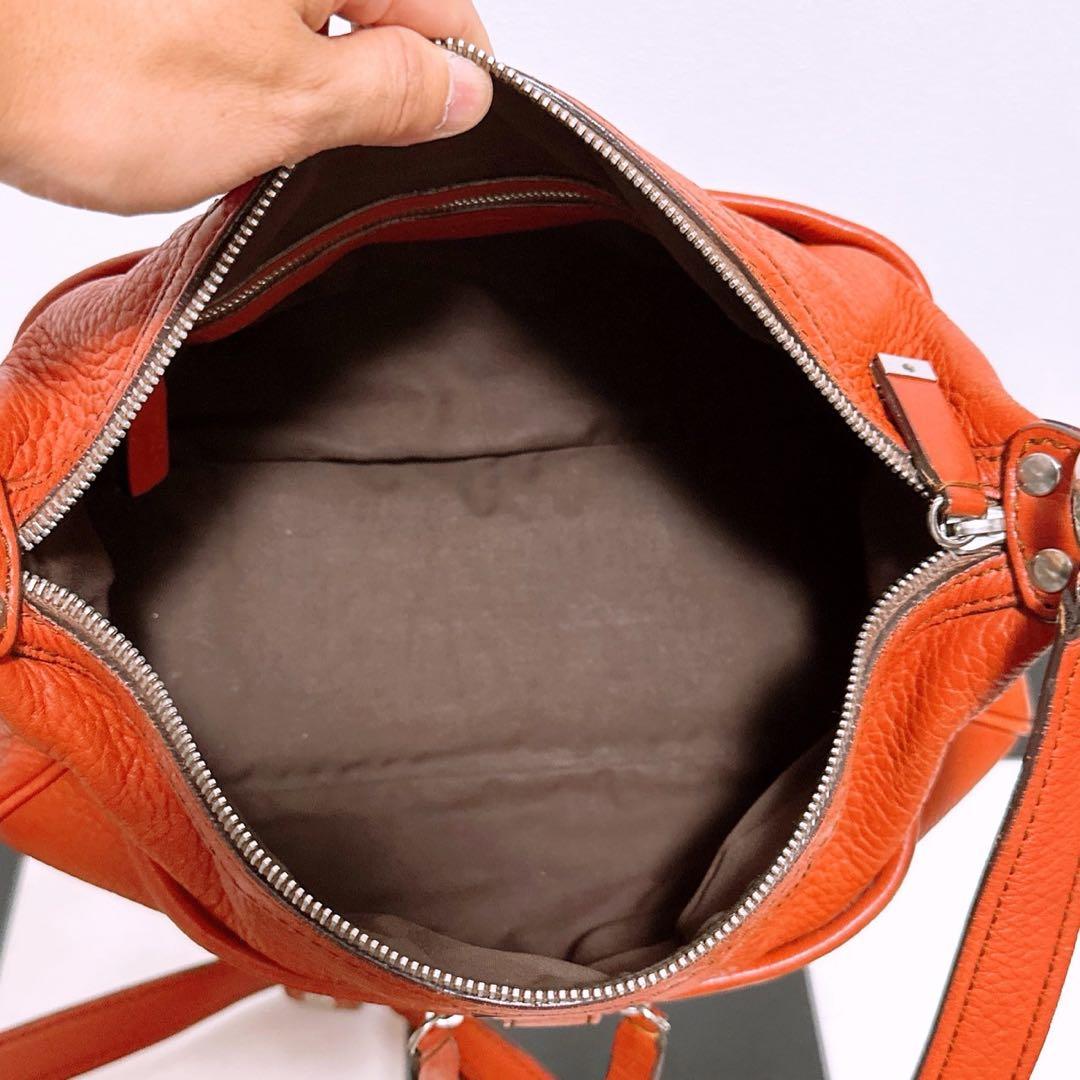 《美品》TOD’S(トッズ)ショルダーバッグ　レザー