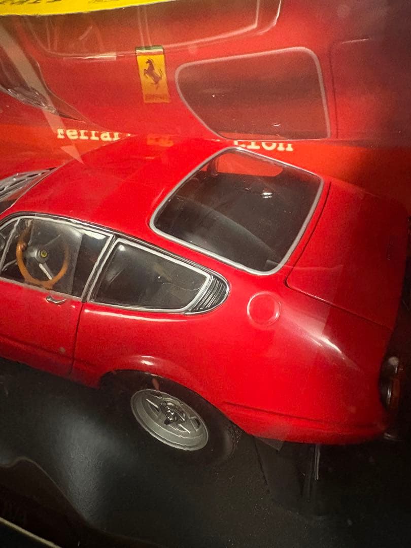 KYOSHO Ferrari 365GTB/4 1:18 スケール