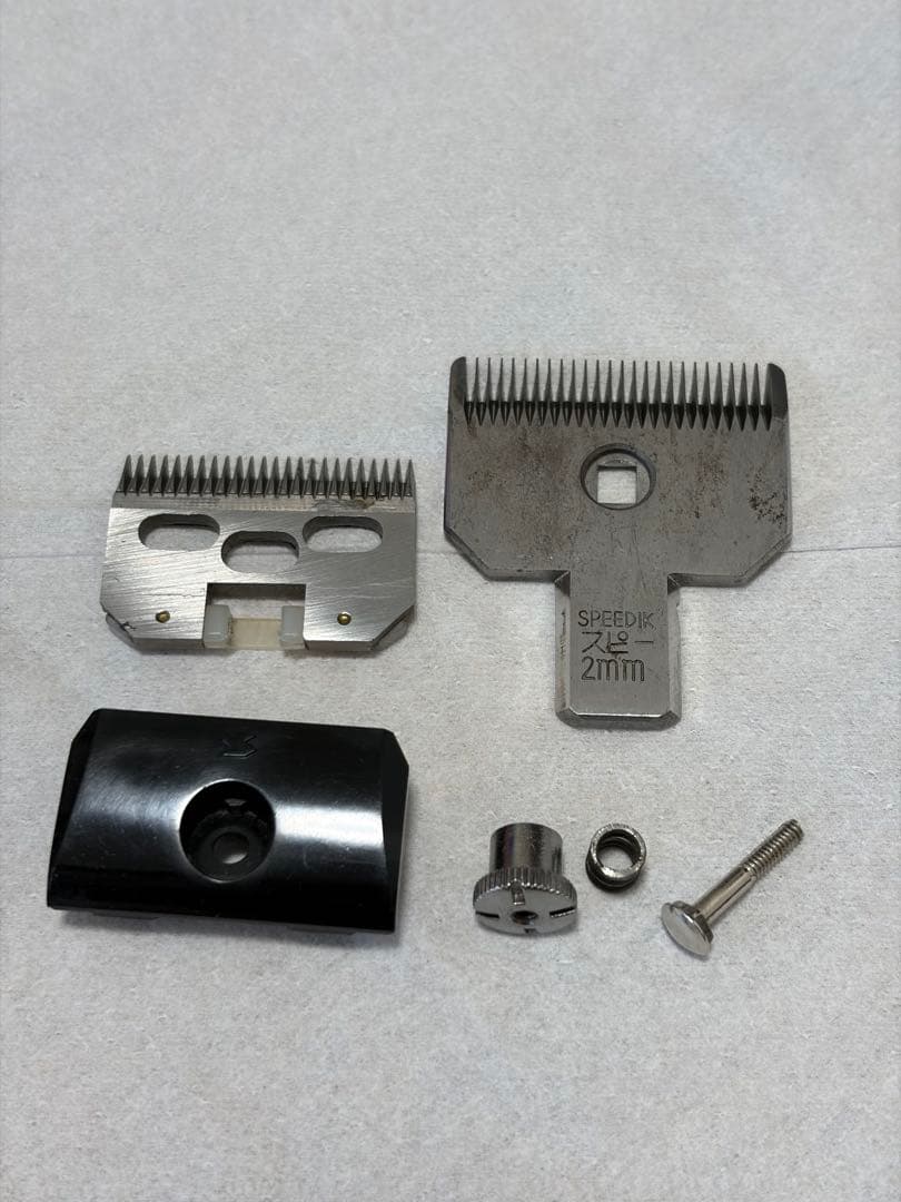 TAPIO SP-3 バリカン 赤