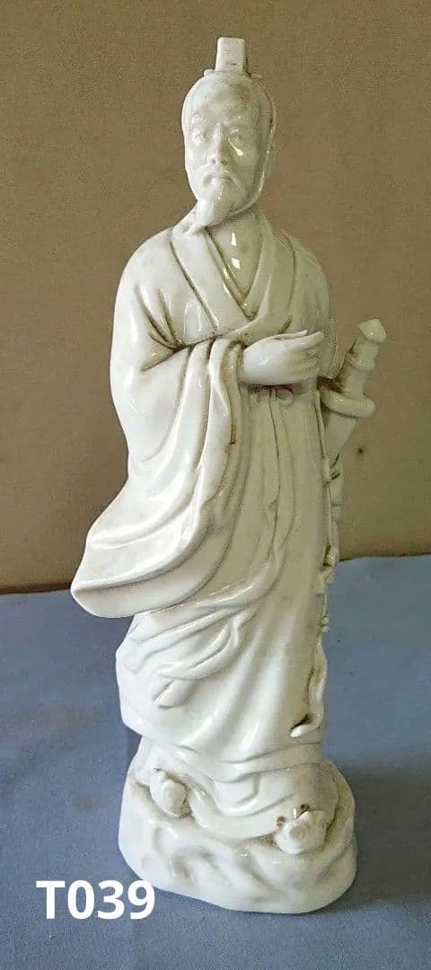中国白磁賢人の置物