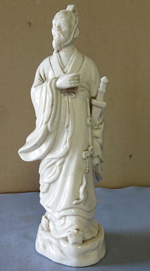 中国白磁賢人の置物