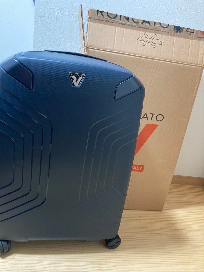 新品イタリア製キャリーケース　ロンカート　イプシロン68～74L ダークブルー