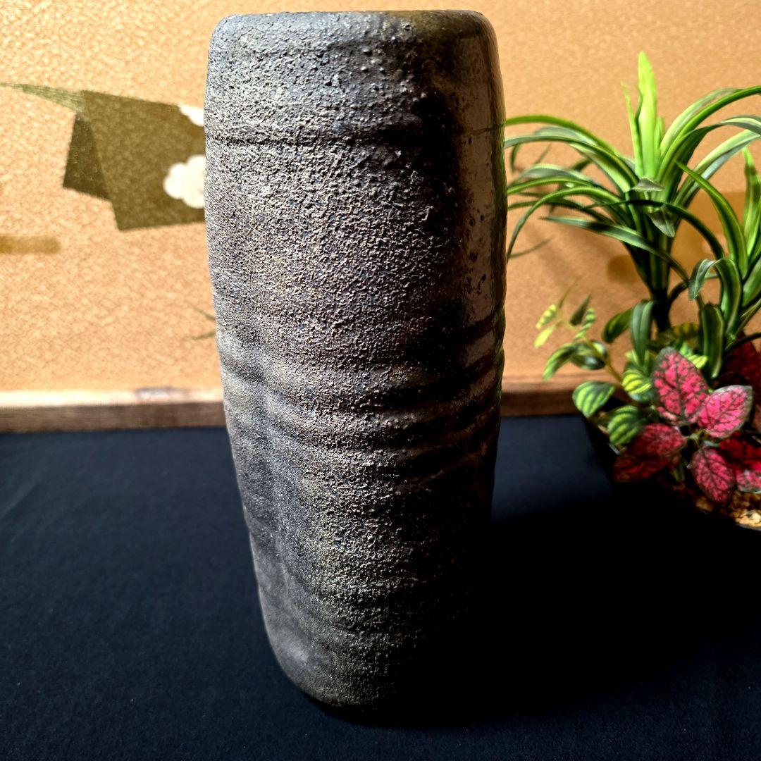 備前焼　伊勢崎 陽山　岡山県重要無形文化財保持者　花生　花瓶