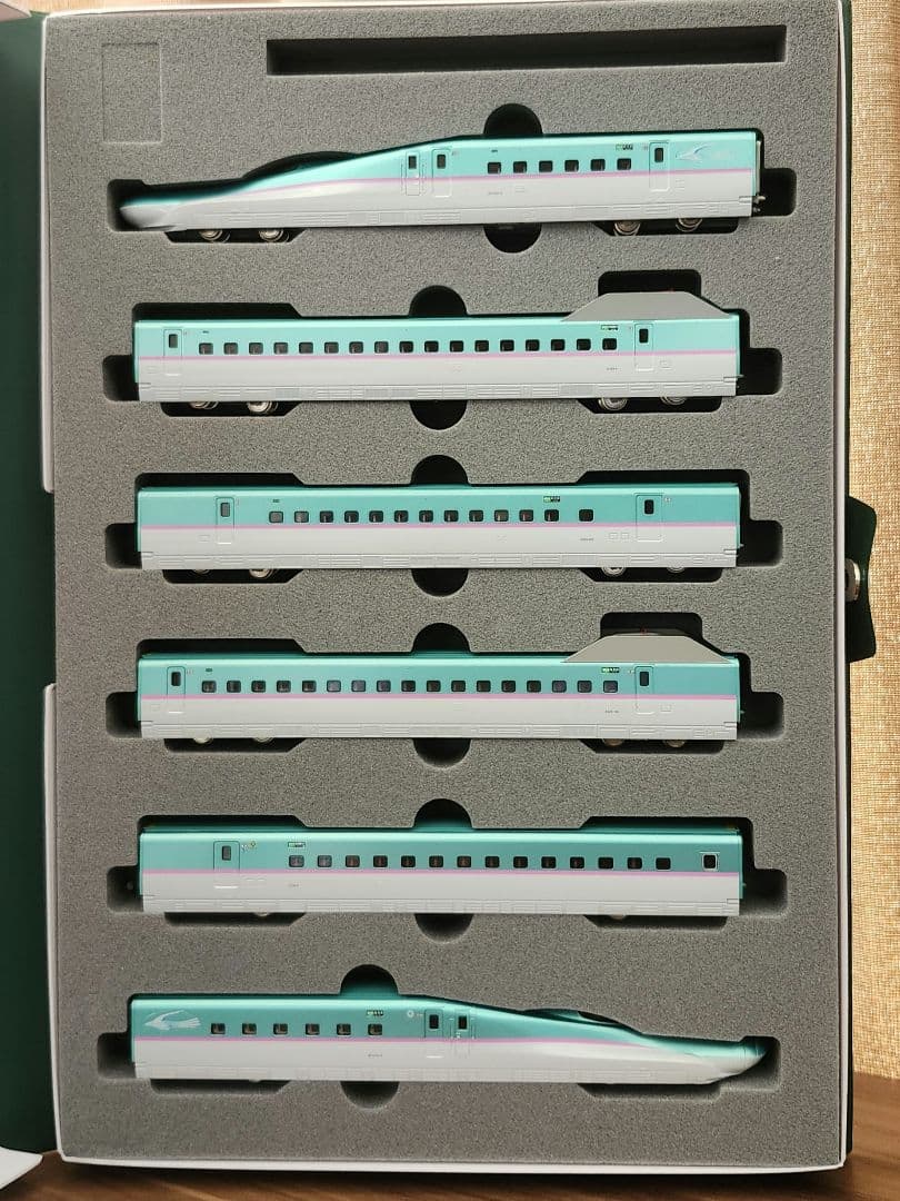 KATO 10-1663 & 10-1664 E5系新幹線「はやぶさ」 セット