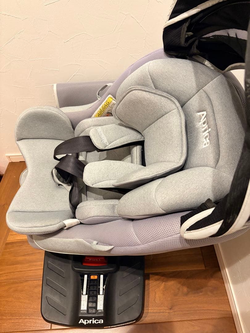 クリーニング済　美品　アップリカ　クルリラ　ISOFIX　付属品全て揃っています