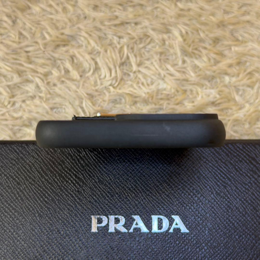 ☆極美品☆PRADA プラダ　iPhoneケース サフィアーノレザー　三角ロゴ