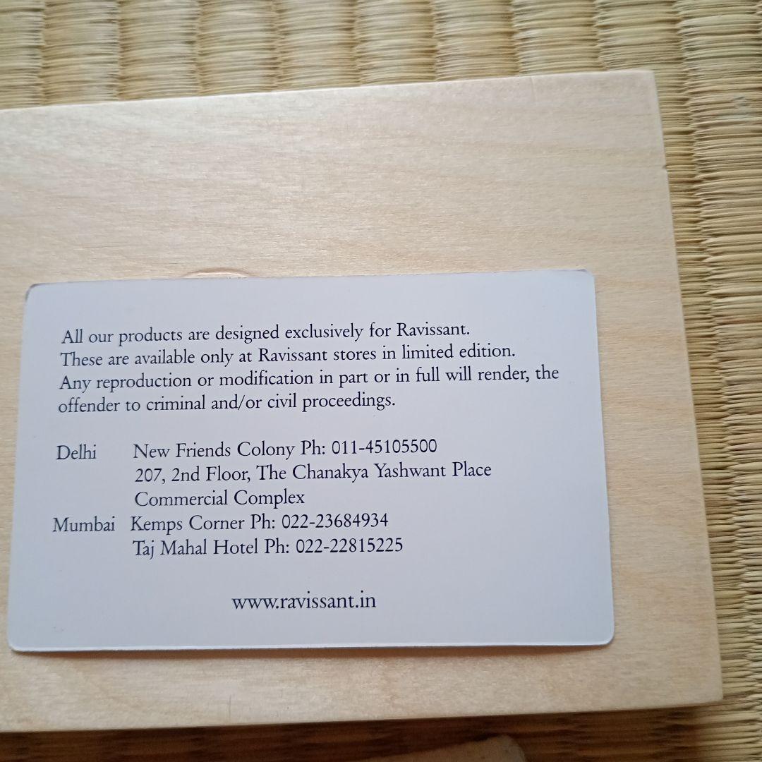 Ravissant 花と孔雀デザイン　シルバーケース