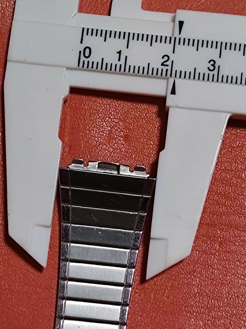 SEIKO クォーツ 腕時計 スクエア ブラック文字盤