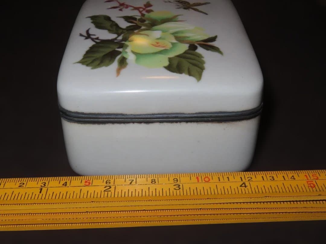 明治金工　尾張七宝 花蜂図 銀覆輪 ボンボニエール 内古裂張 七宝箱