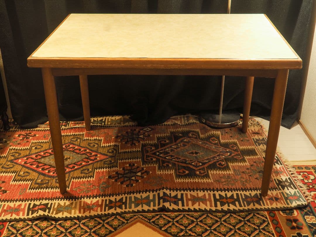 【値引中】\"マツダ\"メラニントップダイニングテーブル