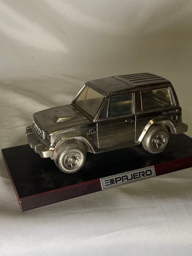 2279❣️ 金属製 三菱 パジェロ 置物 PAJERO V6 WAGON
