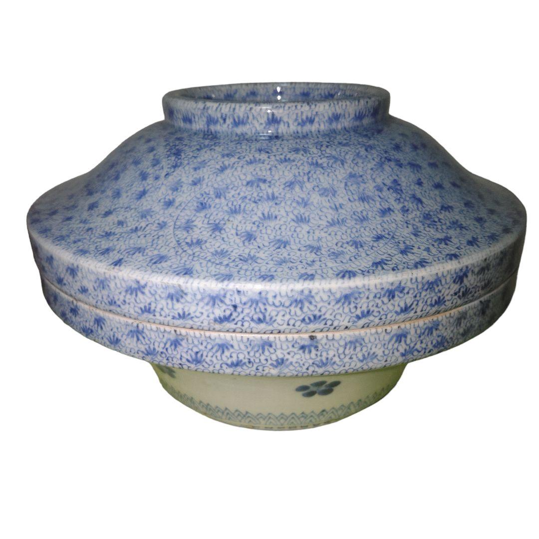 古伊万里焼　大明成化年製　ミジンコ文食籠　18世紀末から19世紀前半　江戸後期