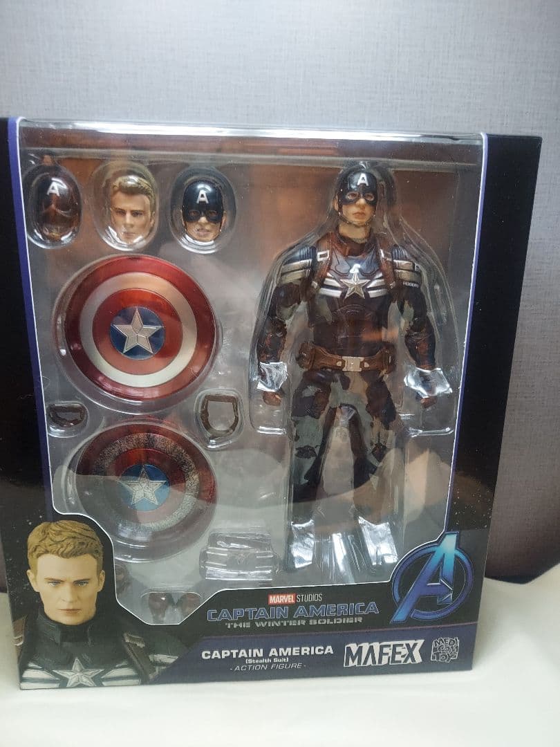 【短期間の出品】MAFEX キャプテン・アメリカ〈ステルススーツ〉