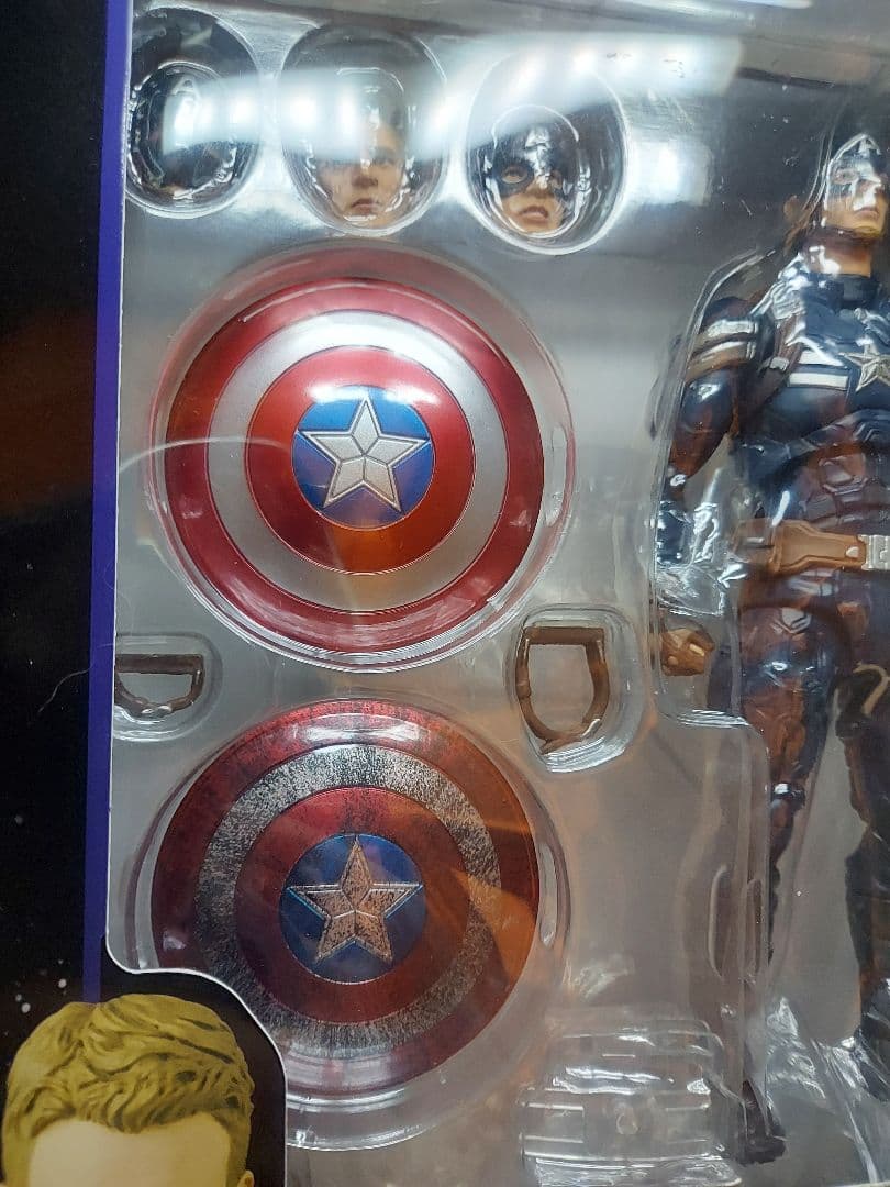 【短期間の出品】MAFEX キャプテン・アメリカ〈ステルススーツ〉