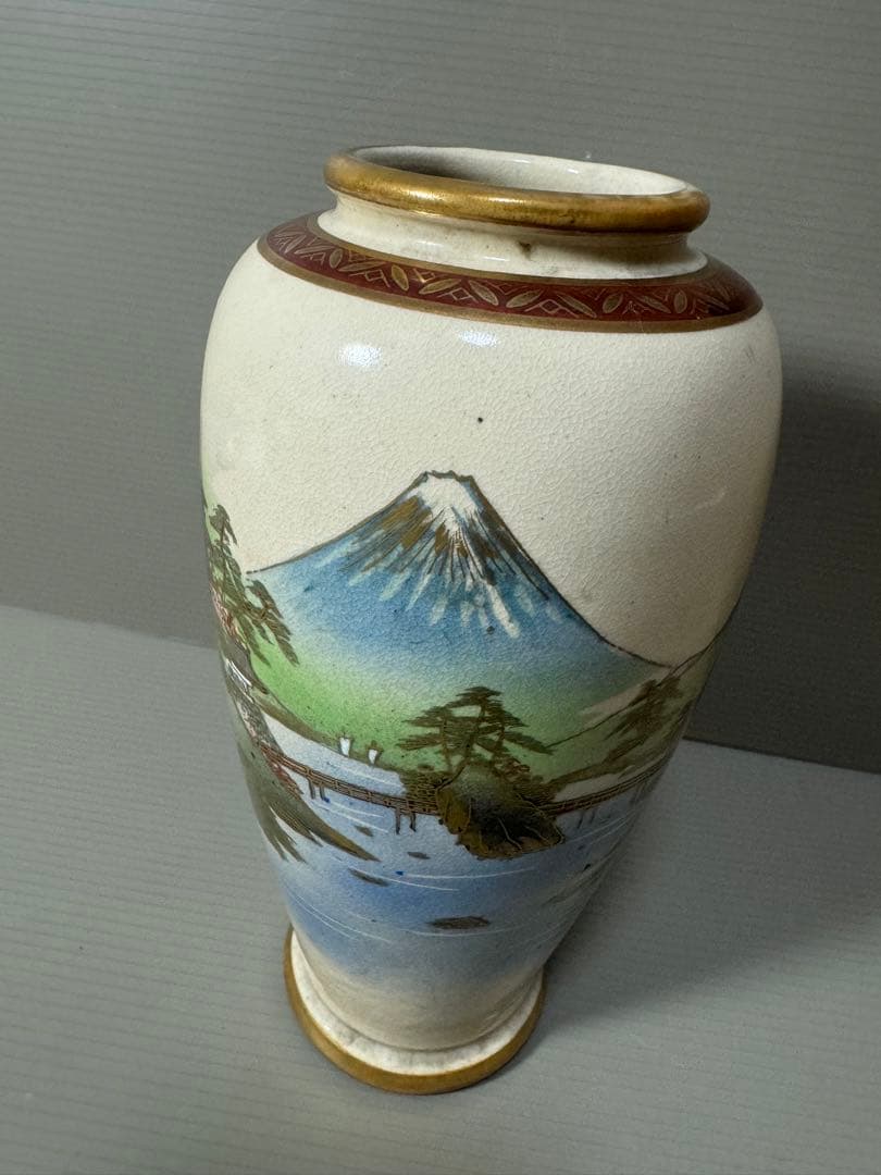 2119 九谷焼　旭山窯　山水図　花瓶