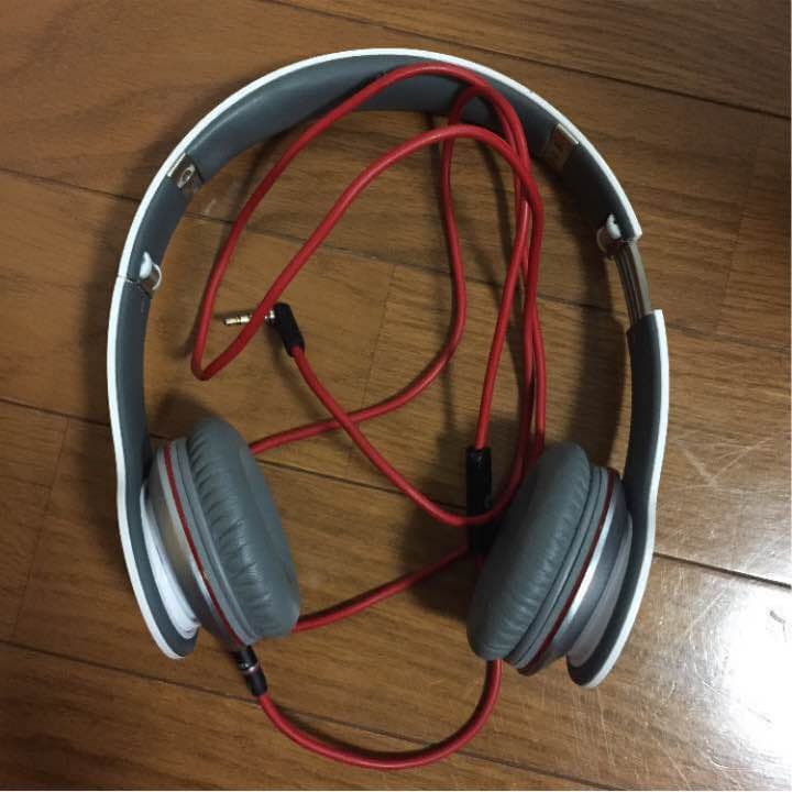 ヘッドホン beats headphone
