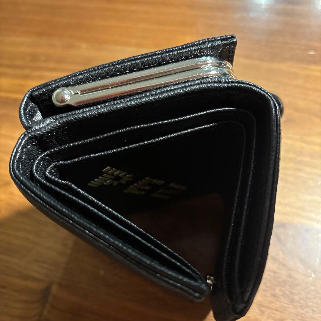 ペッツ　三つ折りがま口財布