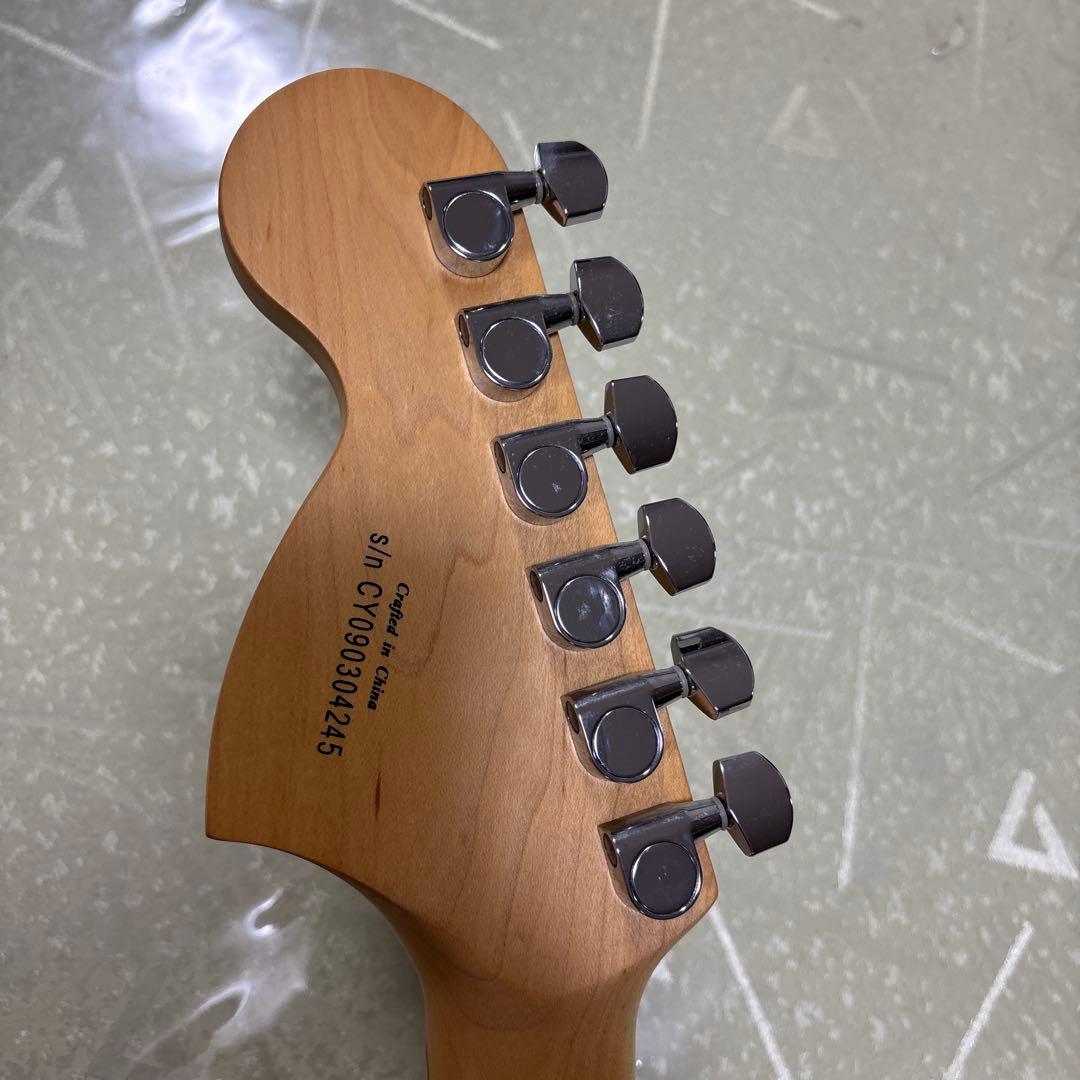 Squier Afinity STRAT(ネックを外して発送)