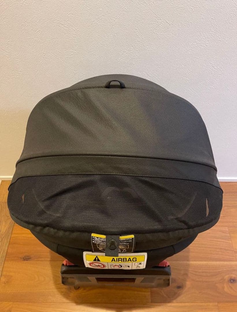 新生児対応　コンビ　クルムーヴ スマートエッグショック 回転式　チャイルドシート