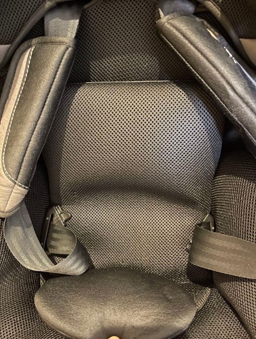 新生児対応　コンビ　クルムーヴ スマートエッグショック 回転式　チャイルドシート