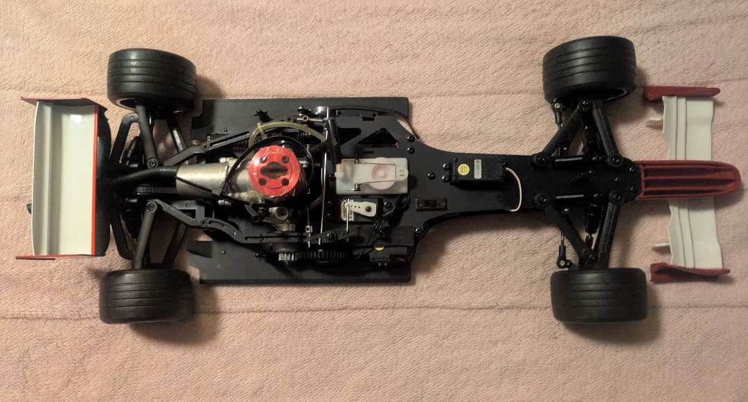 Ferrari F1カー エンジンラジコンカー 約1/18スケール