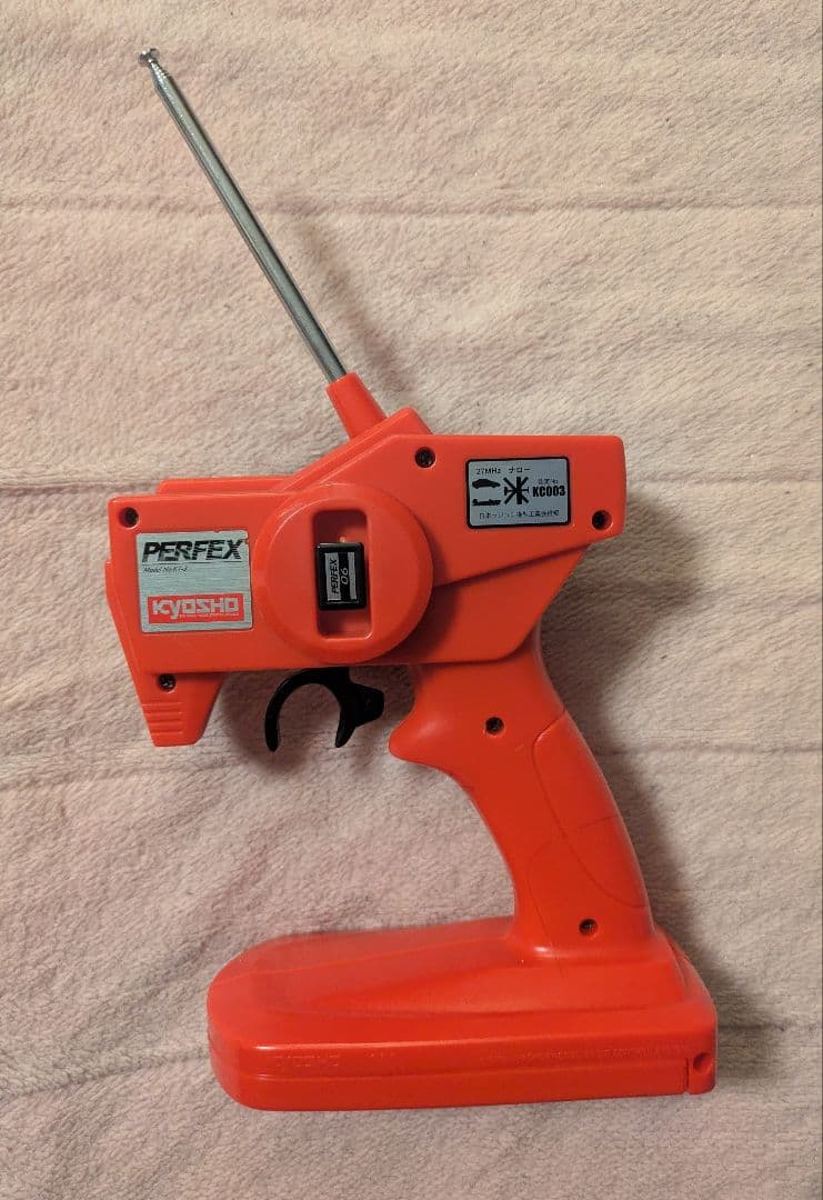 Ferrari F1カー エンジンラジコンカー 約1/18スケール