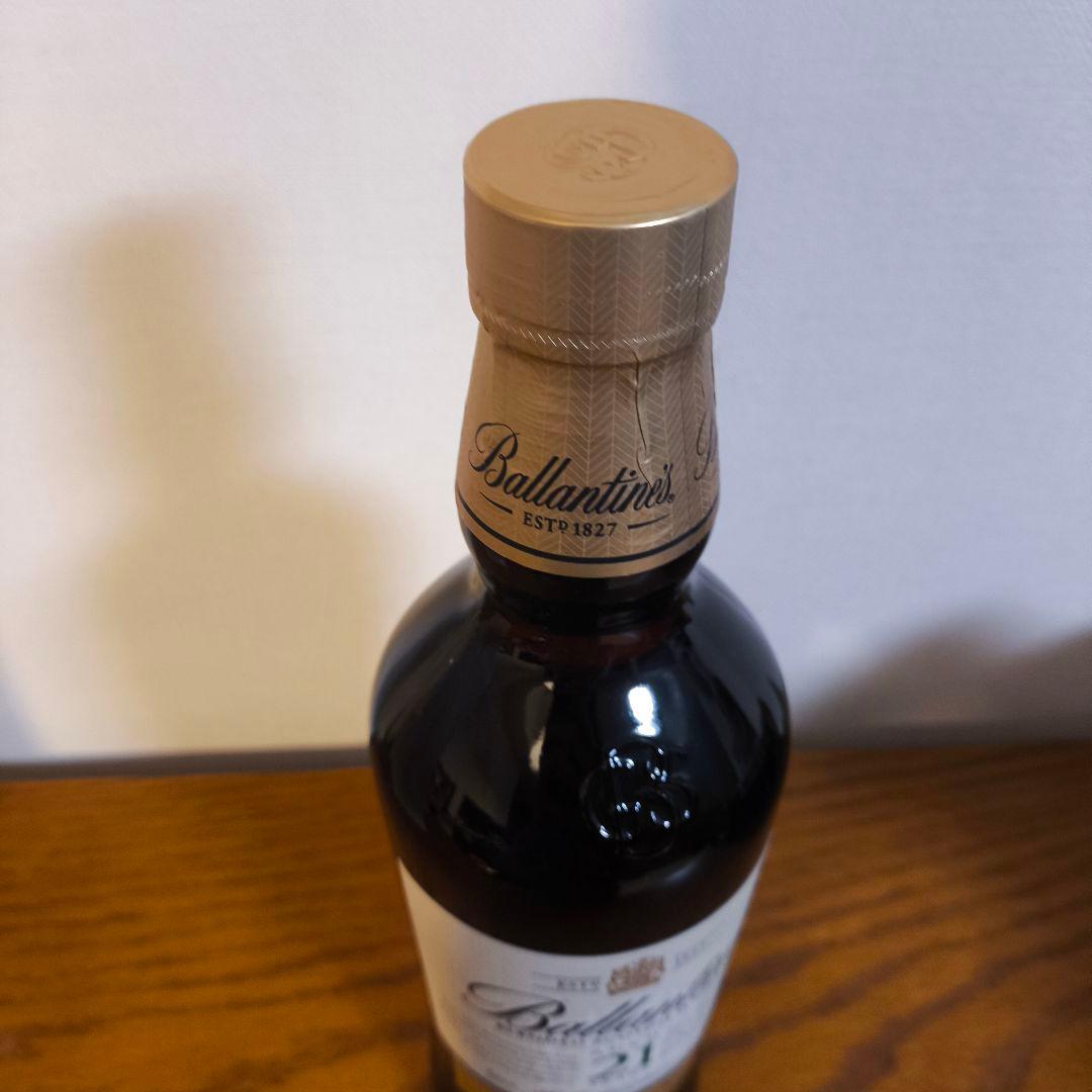 新品未開封　バレンタイン　21年　40度　700ml