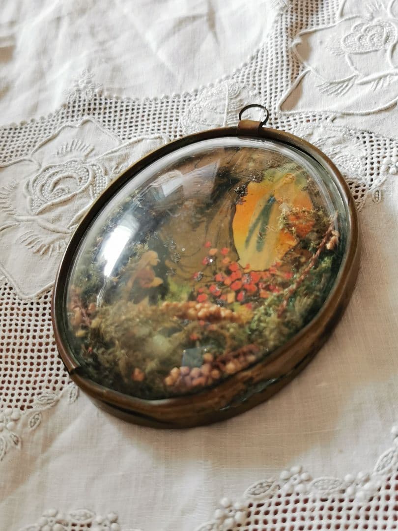 アンティーク ルルドのマリア 真鍮ガラスドームフレーム イコン ドライフラワー飾