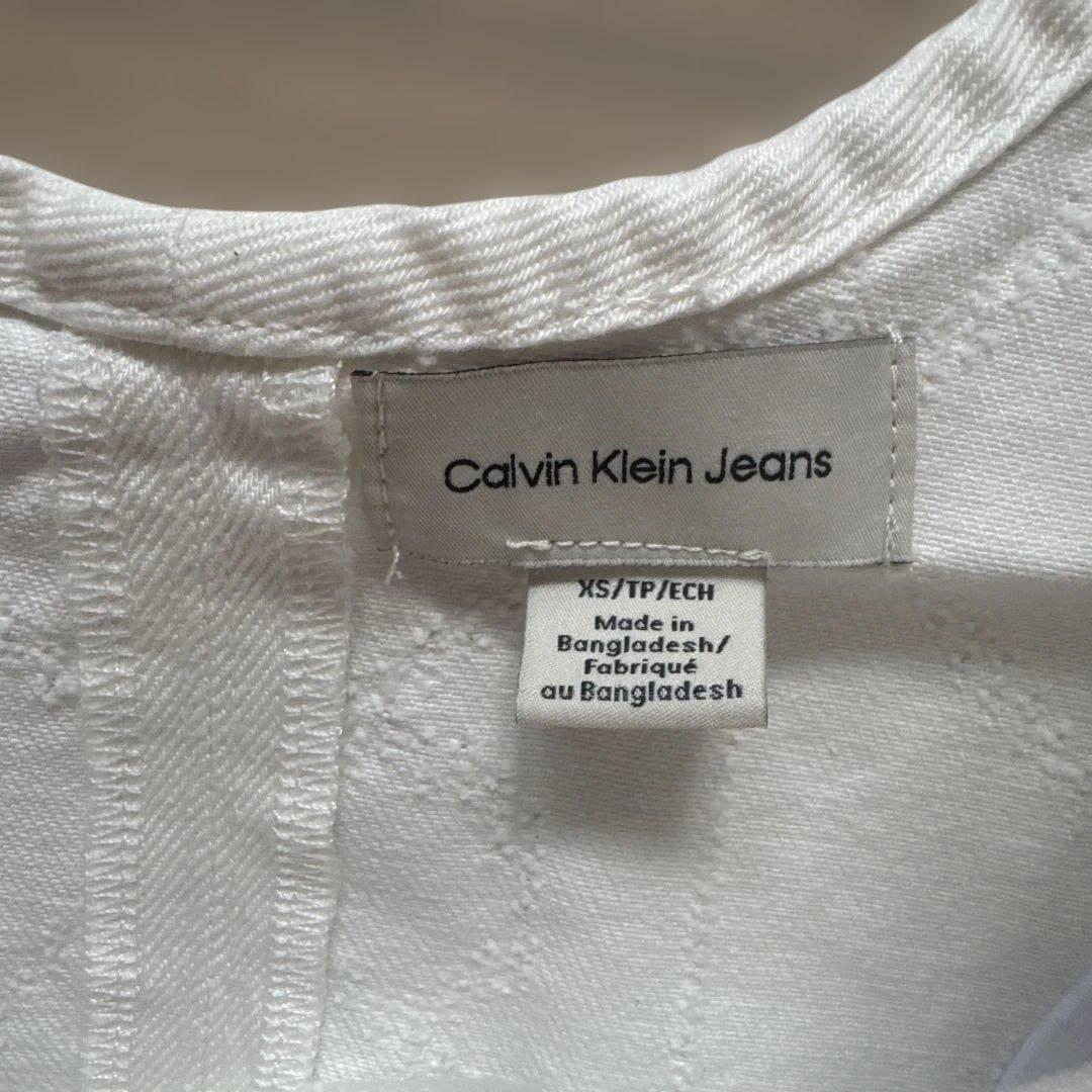 未使用☆ck カルバンクライン　タンクトップ オーバークロップドタンクトップ