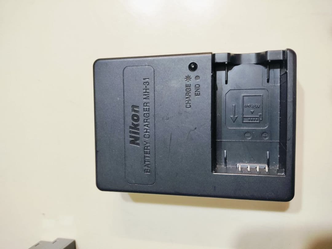 Nikon ミラーレス一眼 Nikon1 J5 ダブルレンズ 新品バッテリー付き