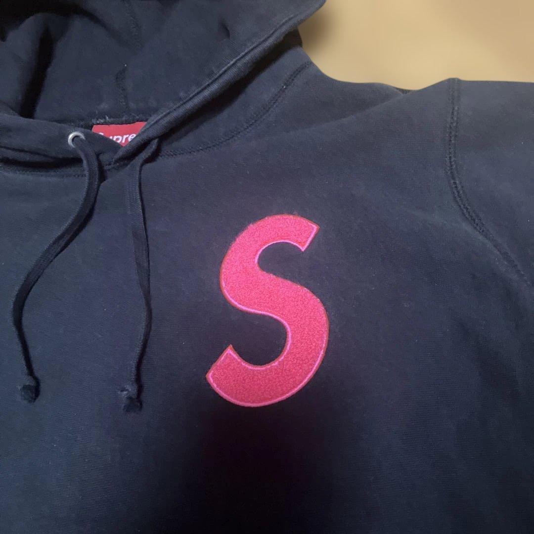 【最高デザイン☆大人気肉厚☆即完売モデル】シュプリーム 蛍光Sロゴ刺繍パーカー