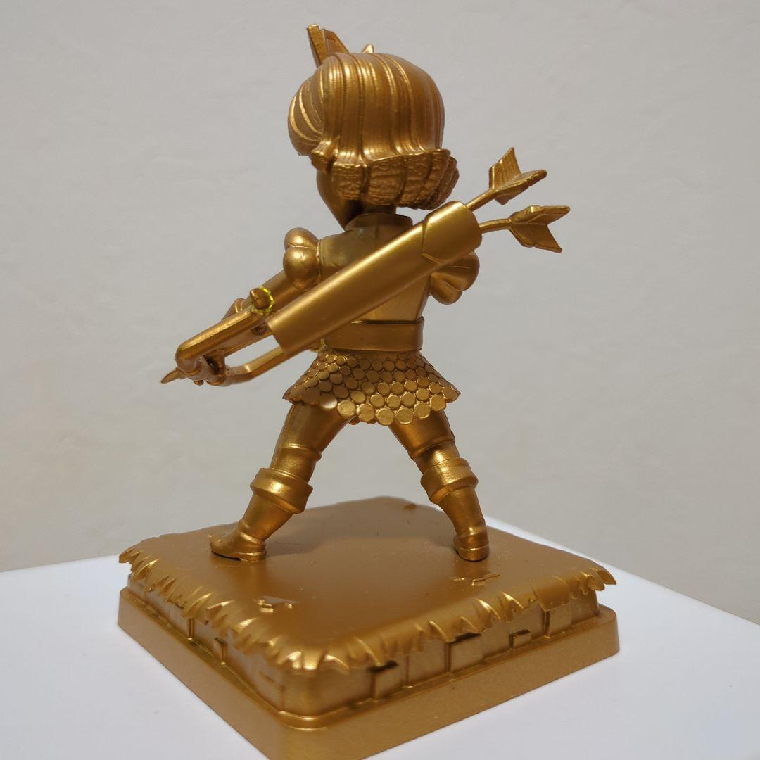 【希少非売品】クラロワ プリンセス フィギュア 限定ゴールドエディション！