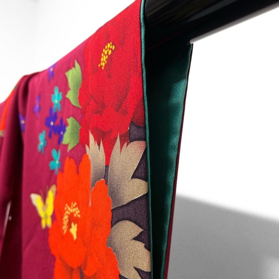 振袖　金彩　牡丹　花模様　蝶　ワインレッド　成人式 晴れの日 着物 052a p