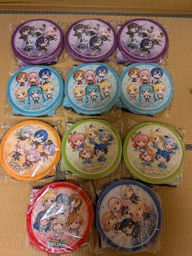 プロセカ　折り畳みボックスチェア―　フィギュア　　ニーゴ　ビビバス　ワンダショ他