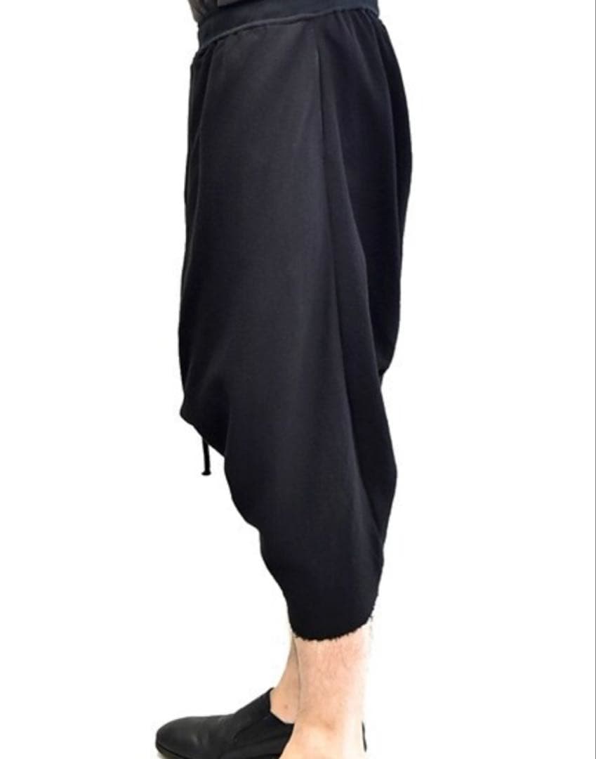 ユリウス　697PAM9 名作シャーリングドレープサルエルパンツ　ブラック