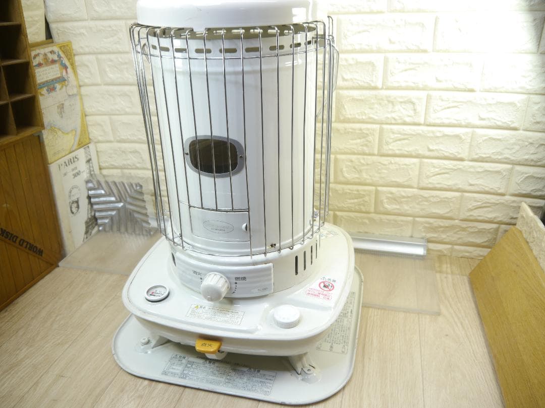 送料込❤動作品◆２０１３年◆　コロナ　灯油ストーブ 　 ホワイト