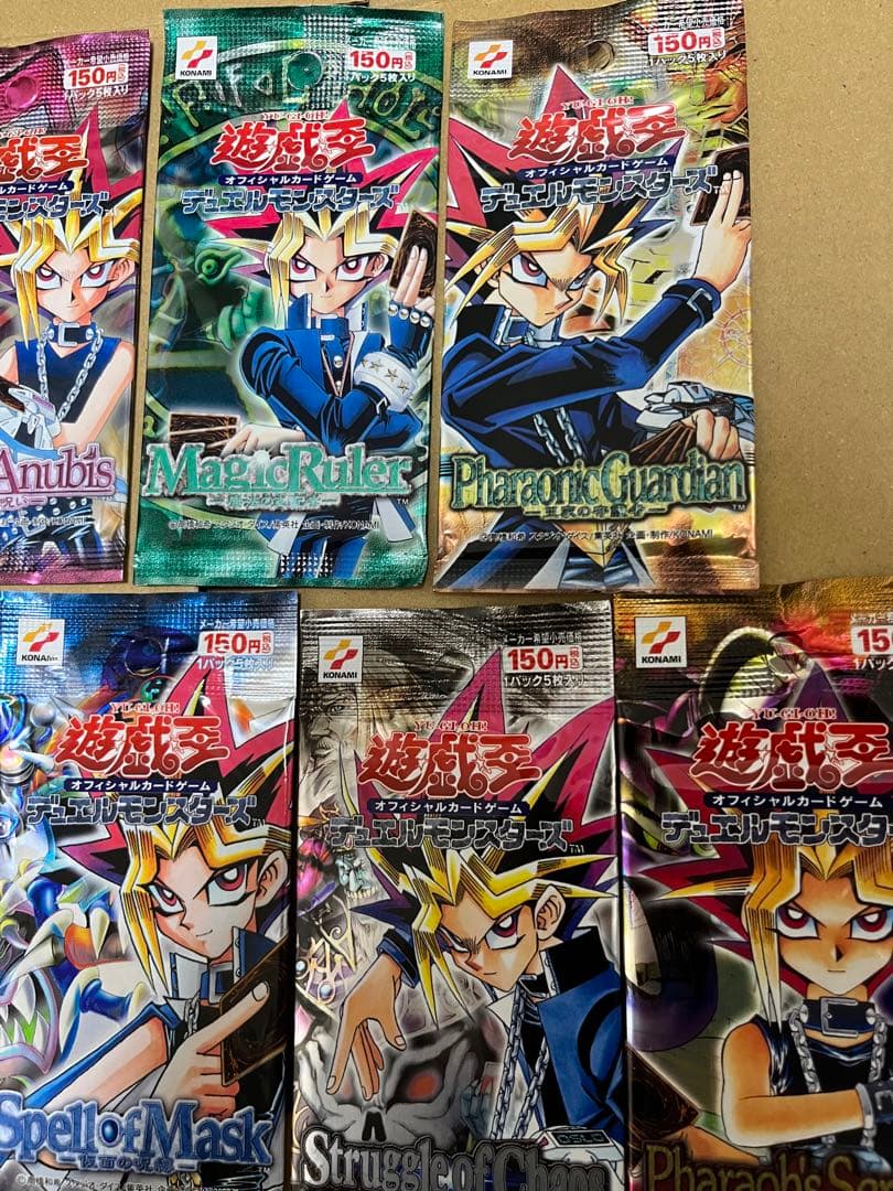 遊戯王　未開封パック　２期　全9種セット　仮面の呪縛　魔法の支配者など。