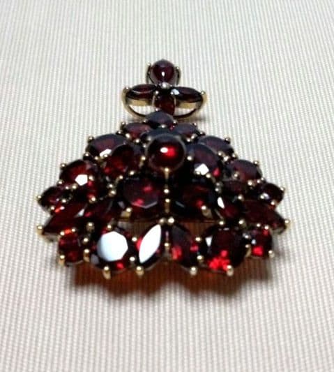 碌山 ラフィネ ガーネット ハート ブローチ ・ ペンダントトップ 2way