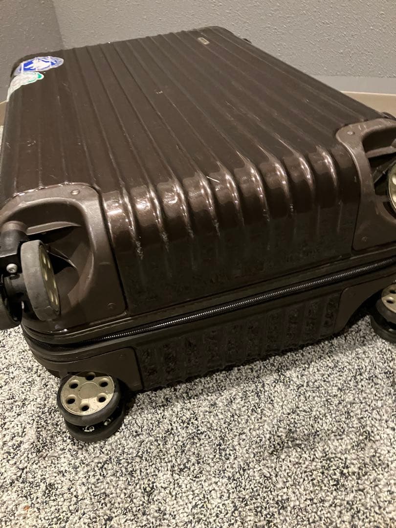 RIMOWA サルサデラックス63lブラウンused